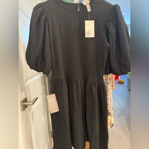 H&M Black Textured Women’s Dress